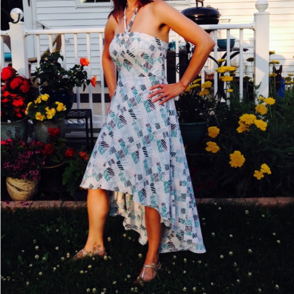White House Black Market Halter Dress, Sz 2P